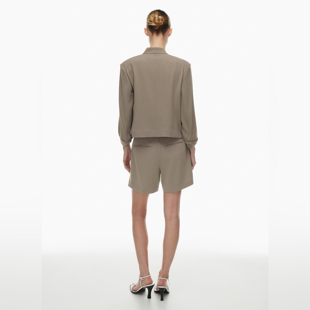 Babaton Power Waist Blazer - Picture 12 of 12